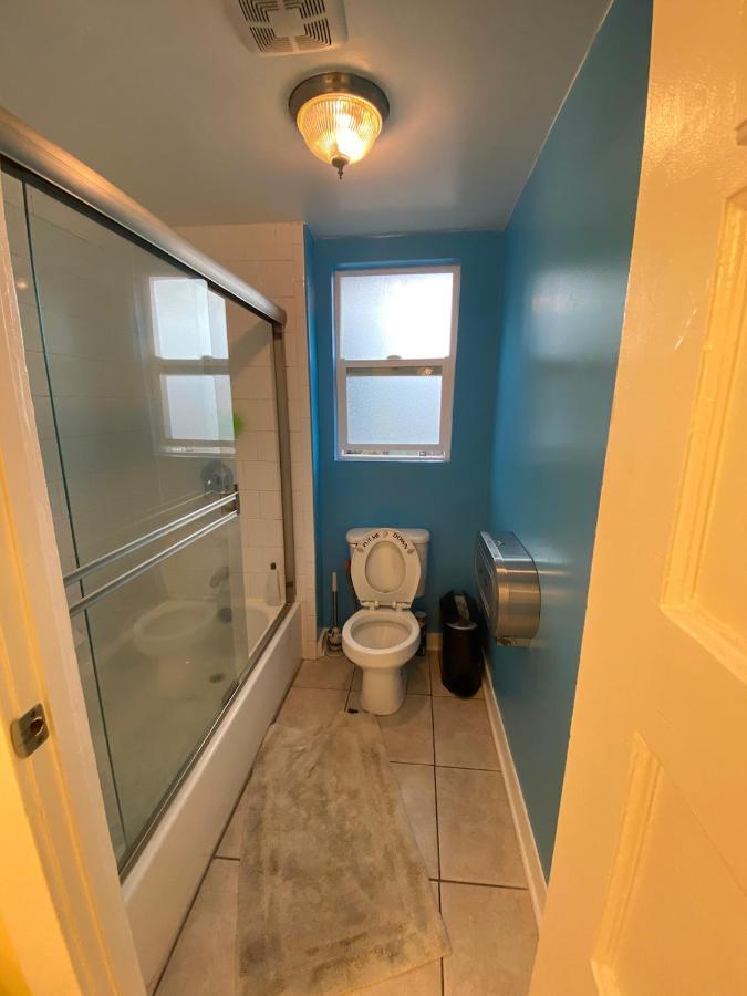 Small Private La Bedroom W Wifi - Private Fridge - Ac Near Usc - Exposition Park - Usc Memorial Coliseum - Banc Of California Bmo Stadium - Downtown Los Angeles Dtla - University Of Southern California Usc!!! Экстерьер фото