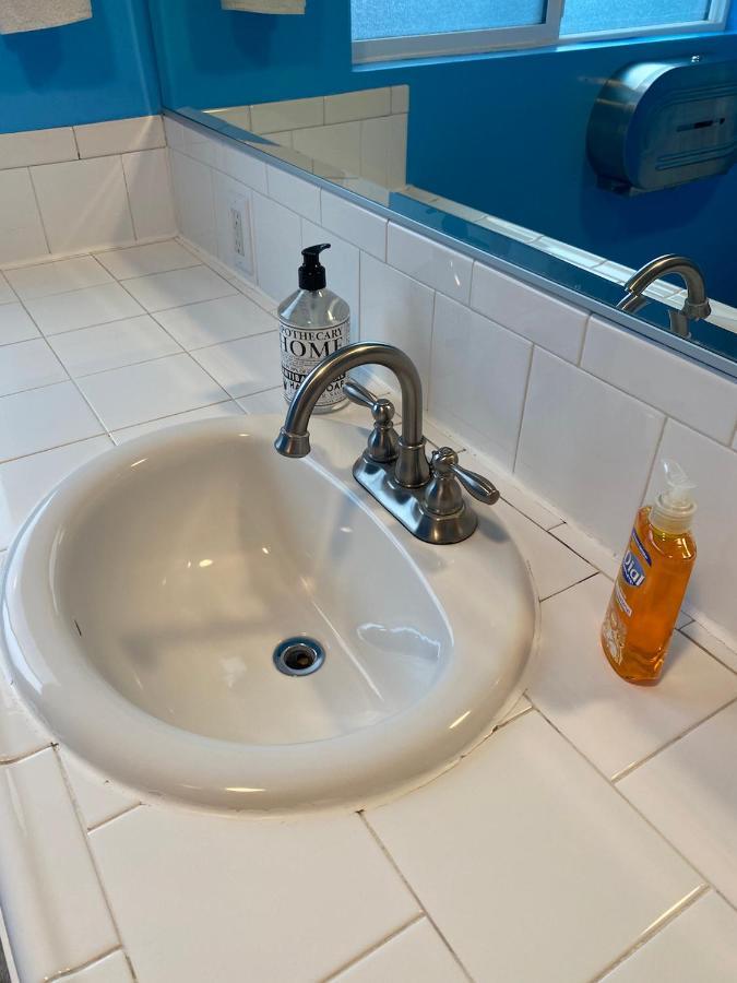 Small Private La Bedroom W Wifi - Private Fridge - Ac Near Usc - Exposition Park - Usc Memorial Coliseum - Banc Of California Bmo Stadium - Downtown Los Angeles Dtla - University Of Southern California Usc!!! Экстерьер фото