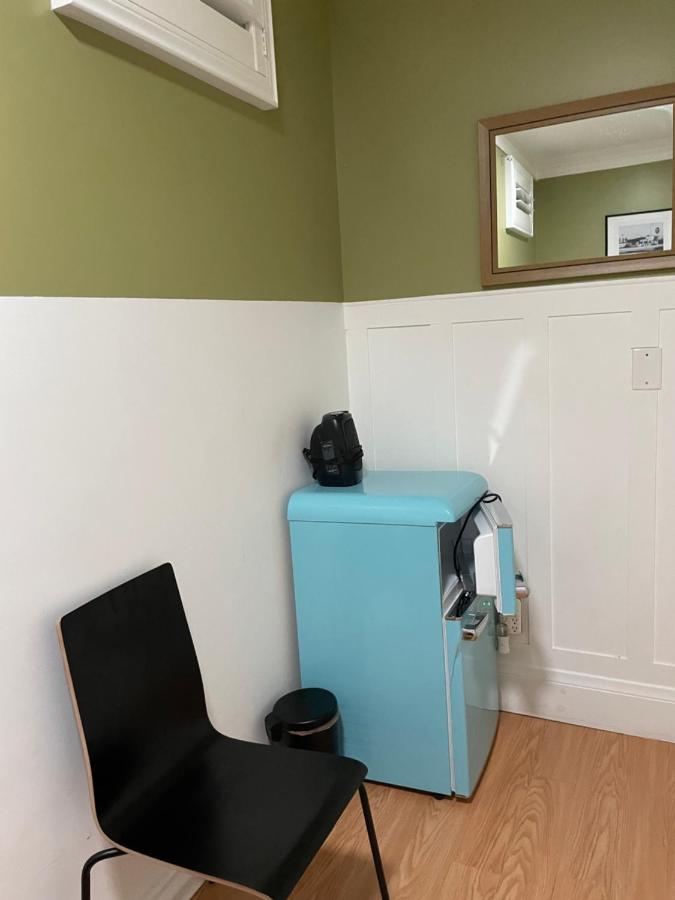 Small Private La Bedroom W Wifi - Private Fridge - Ac Near Usc - Exposition Park - Usc Memorial Coliseum - Banc Of California Bmo Stadium - Downtown Los Angeles Dtla - University Of Southern California Usc!!! Экстерьер фото