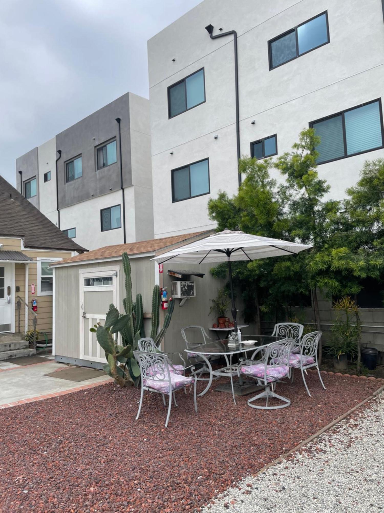 Small Private La Bedroom W Wifi - Private Fridge - Ac Near Usc - Exposition Park - Usc Memorial Coliseum - Banc Of California Bmo Stadium - Downtown Los Angeles Dtla - University Of Southern California Usc!!! Экстерьер фото
